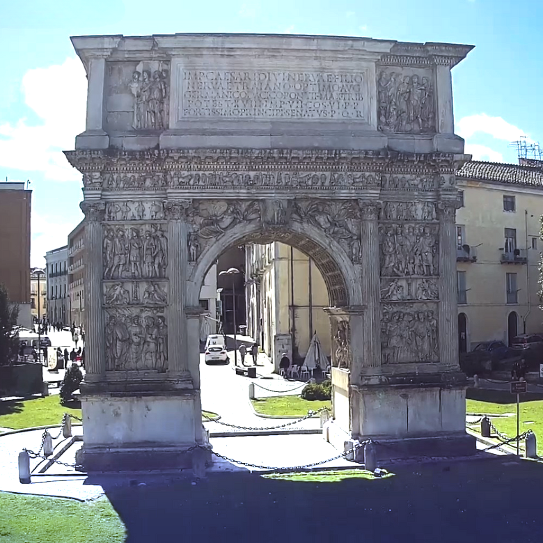 Arco di Traiano